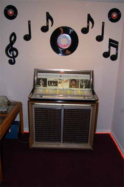 Arcade-March-06-020.jpg - 16134 Bytes